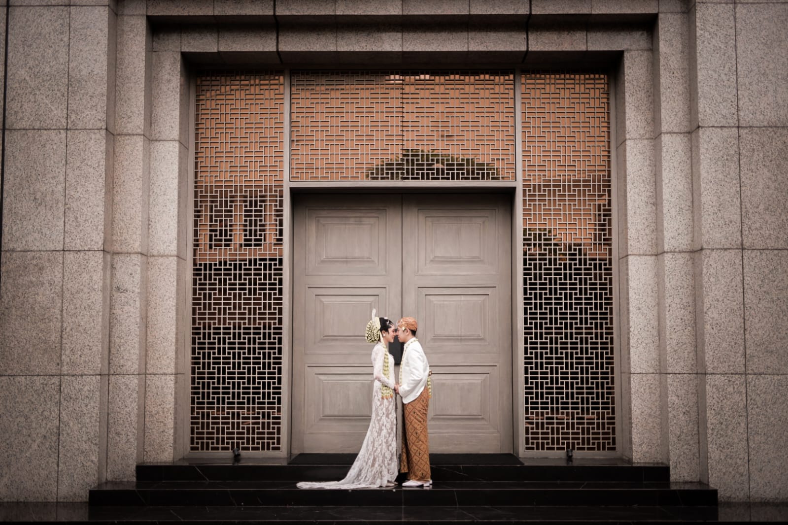 Wedding Editorial Frame